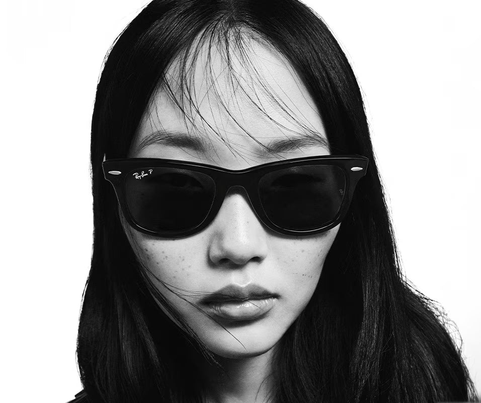 Ray-Ban Unisex Original Wayfarer Sunglasses – Black / Green